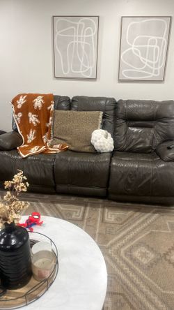 2 Recliners