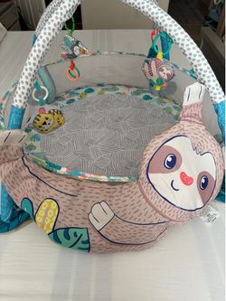 Baby jungle gym