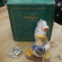 WALT DISNEY COLLECTORS SOCIETY 1994 MEMBERS ONLY DONALD DUCK SS ADMIRAL FIGURINE