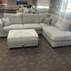 Light Gray Sectional W/ Storage Ottoman 
