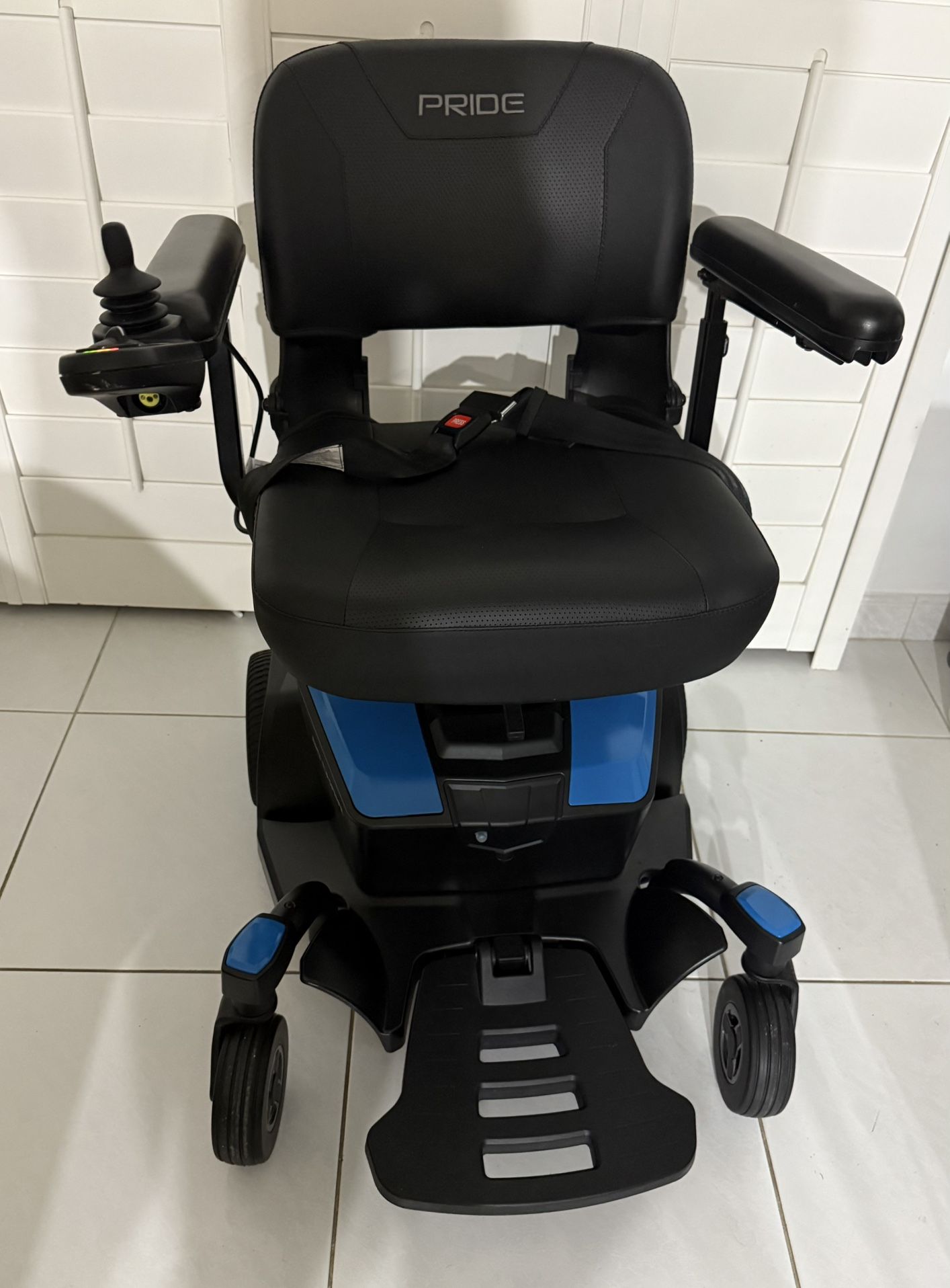 Pride mobility Go Chair MED Power Wheelchair