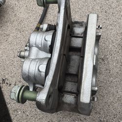 2024 Wrx OEM Front Calipers/ Pads
