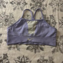 Nike Women's Sports Bra Lavender