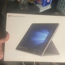 Microsoft Surface Go Laptop/tablet 