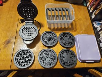 Dash Multi-Plate Mini Waffle Maker with Removable Plates and Storage Case