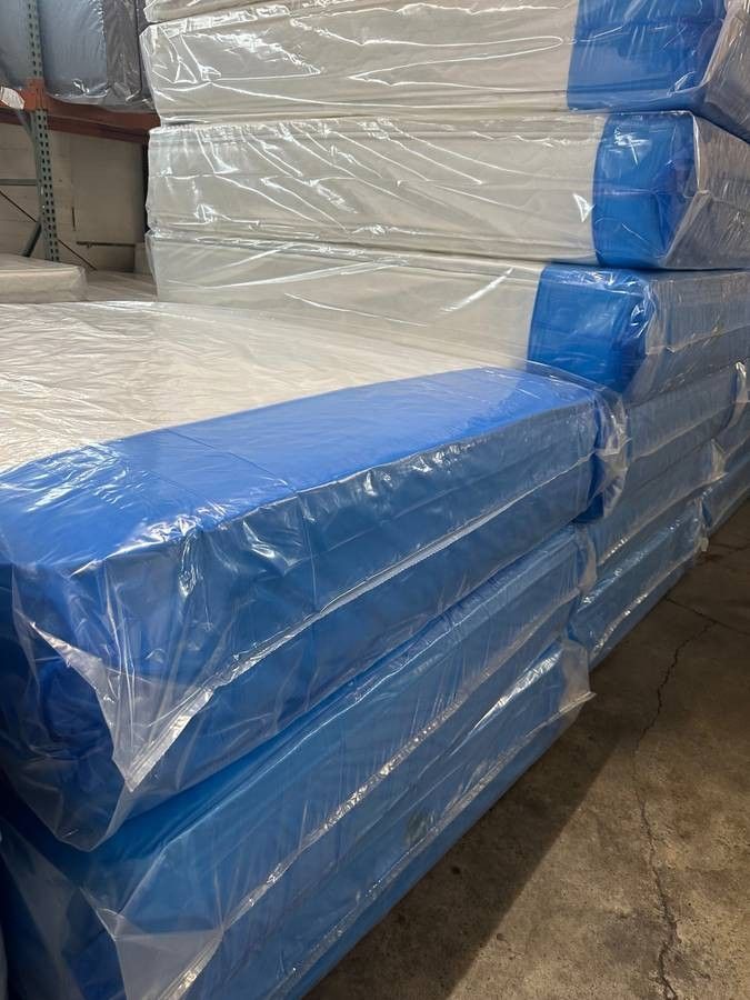 Affordable Mattresses Single Twin Mattress 99 Full Double 159 Queen Bed 179 King 229 California King 229 Frame 69 XL Twin Mattresses Se Habla Espanol