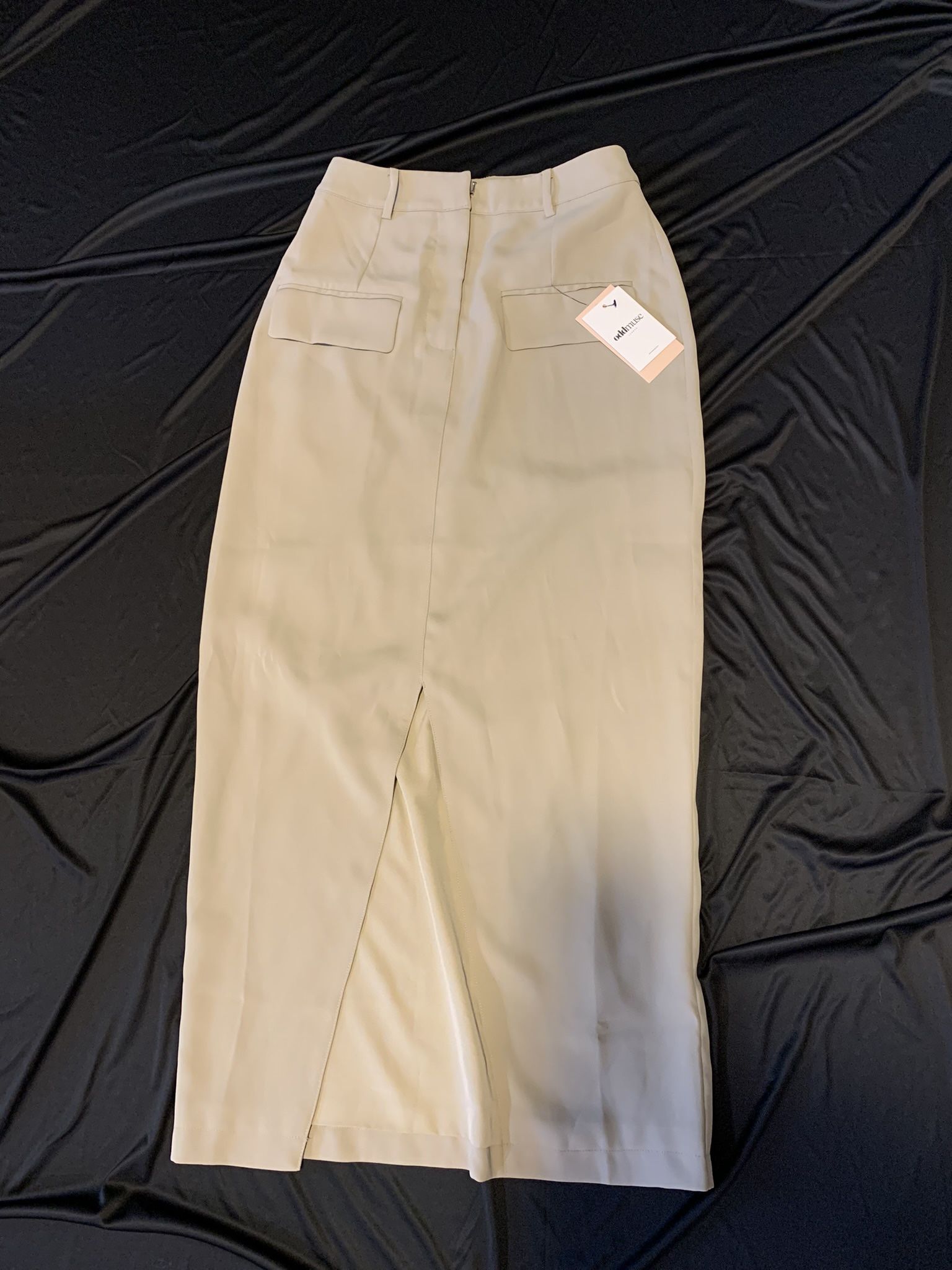 Oddmuse Midi Skirt