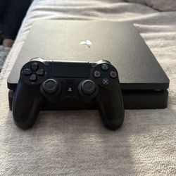 Playstation 4 Slim