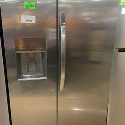 Frigidaire GRSCAF 22.3 cu. Refrigerator 8YWE