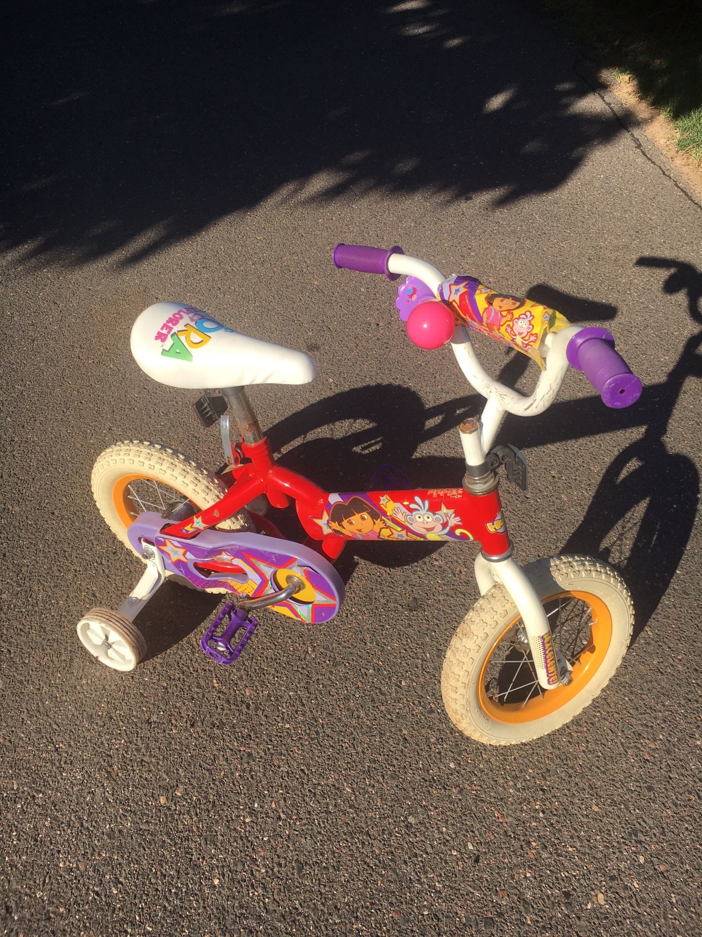 Huffy Dora the explorer 12’ bike
