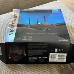 Net gear Nighthawk AX2400 Wi-Fi Router