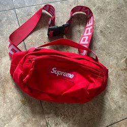 (SS18) Red Supreme Bag