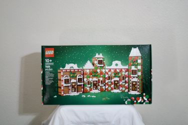 LEGO Gingerbread House 2023 Employee Gift