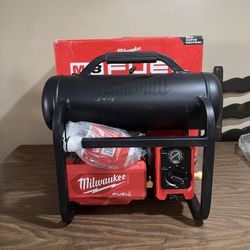 Milwaukee M18 Fuel 2 Gallon Compact Quiet Compressor 