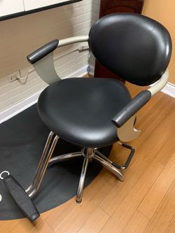 Barbershop chair with Mat