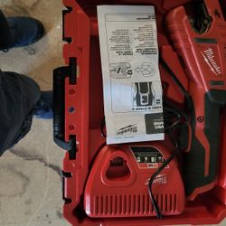 Milwaukee M12 Copper Cutter