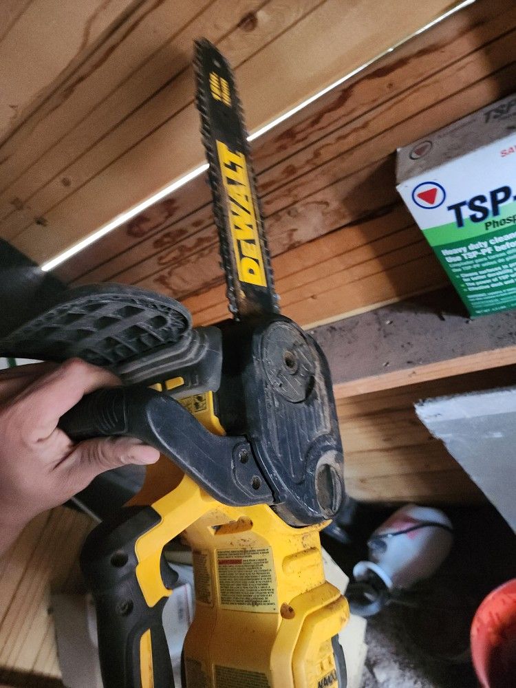 Battery Chain Saw