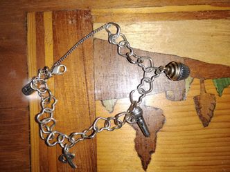 Vintage James Avery heart bracelet!!!!!!!!