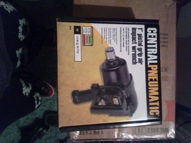 Central pneumatic  Pistol Grip Air Impact Wrench