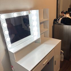 Vanity 