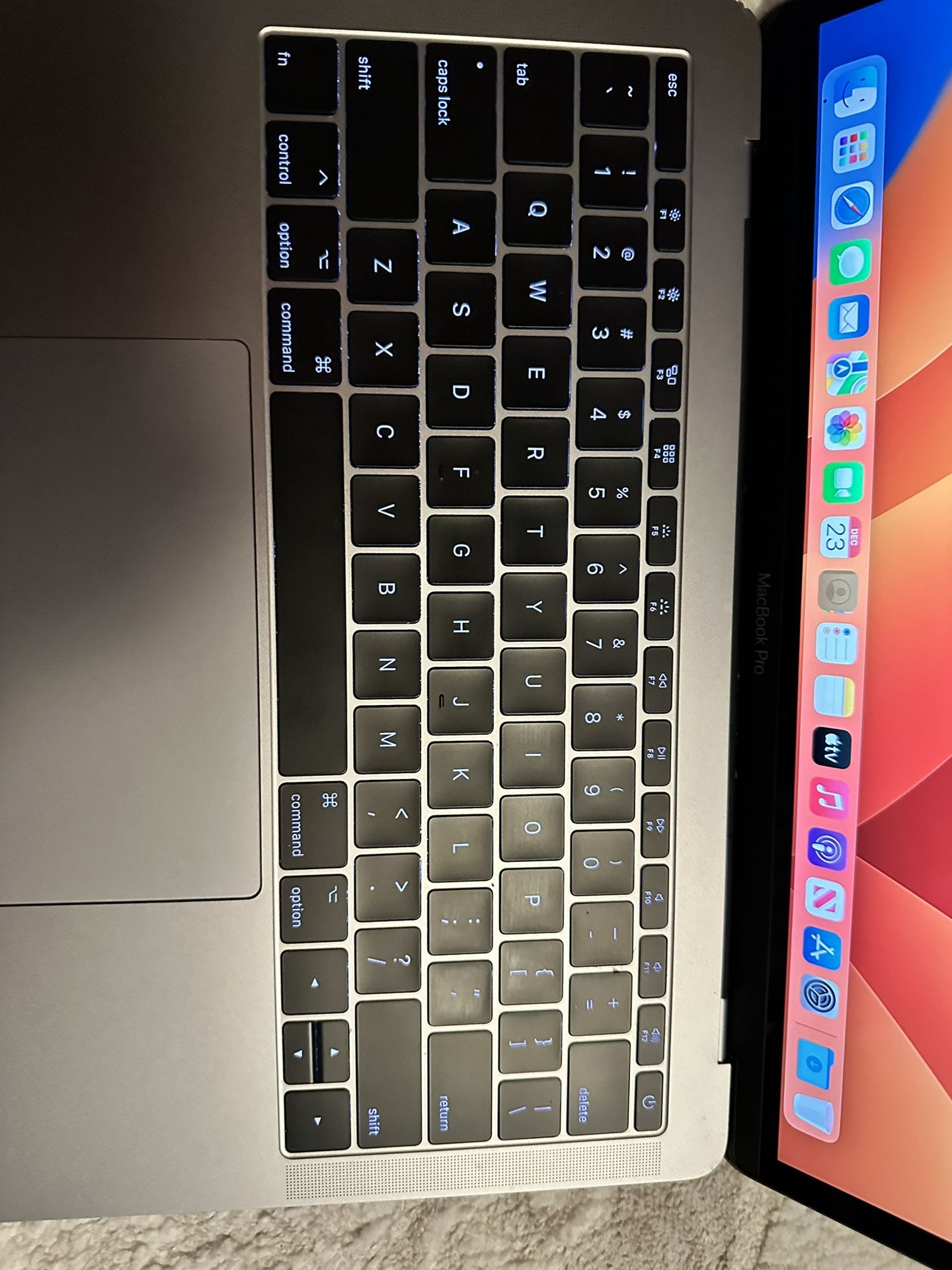 Apple MacBook Intel Core i5