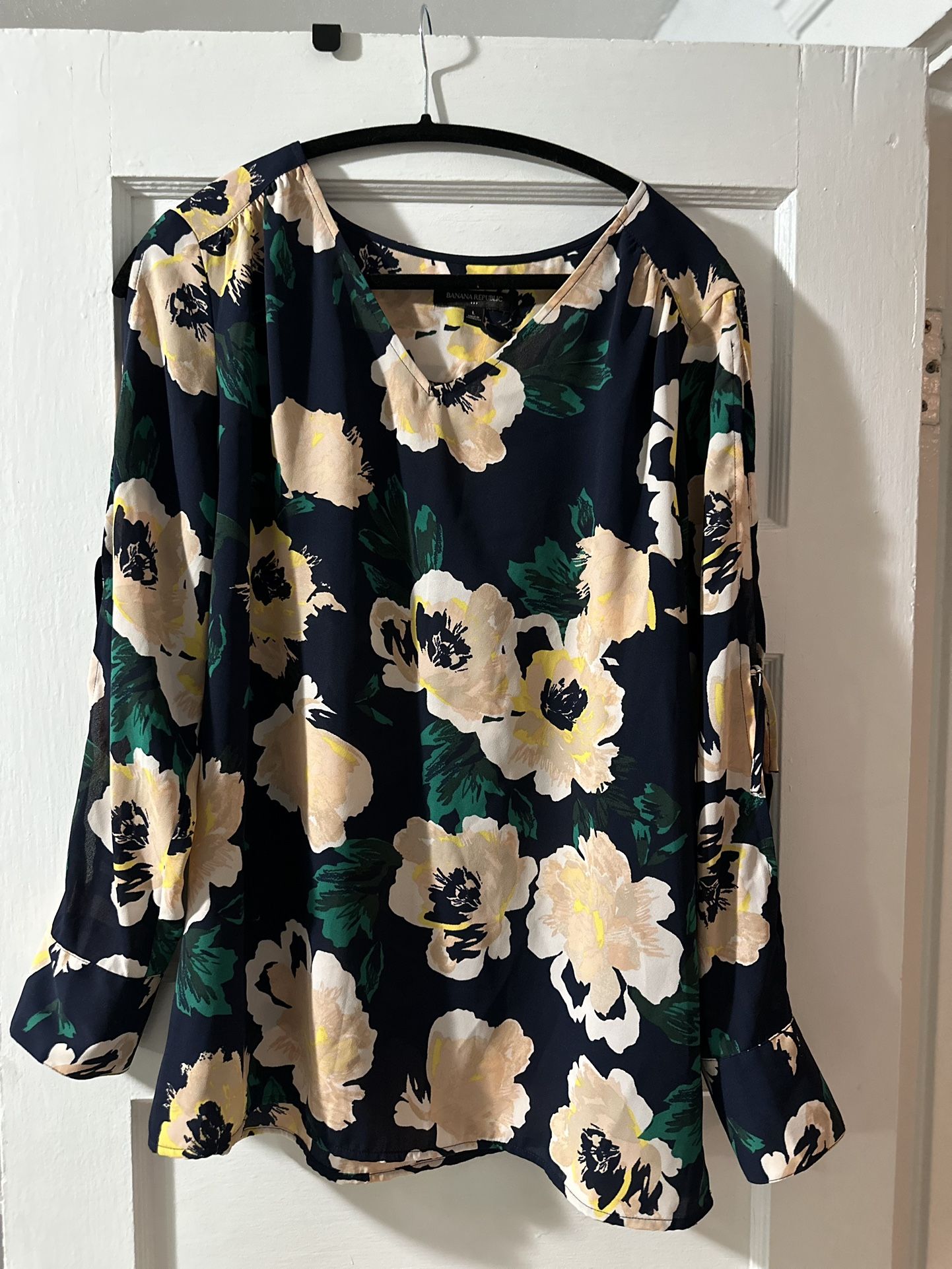 Banana Republic Long Sleeve Floral Blouse, Size L