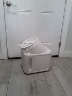 Pets Food Container Medium Size 