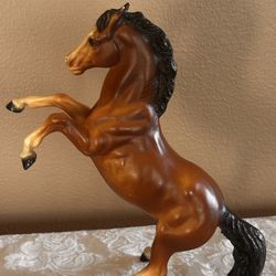 Vintage Breyer Horse – “The Rearing Stallion” (#185 Bay)🐴Read Full Description Below🐴