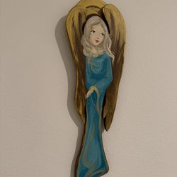 Wood decorative angels