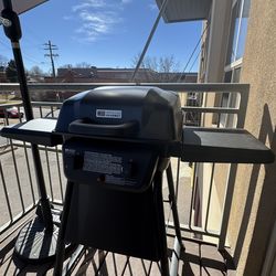 American Gourmet Grill - Like New!