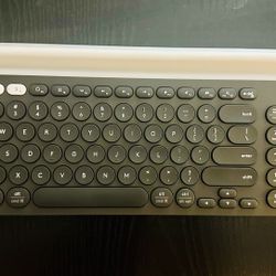 Logitech Pebble Keyboard