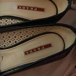 VINTAGE Prada shoes! Size 38.5 ( US 8) 