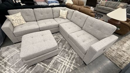 SECTIONAL WITH OTTOMAN