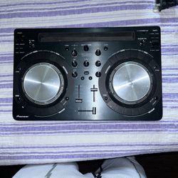 Pioneer Turntables 