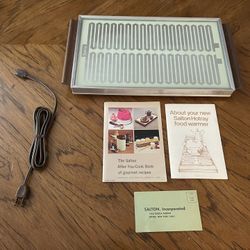 Vintage Salton Model H922  Special Hotray Automatic Food Warmer