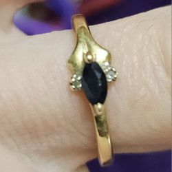 Gold Black sapphire Ring 