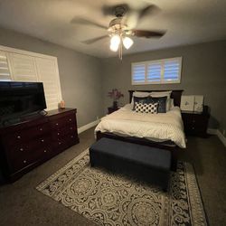 Queen Bedroom Set 
