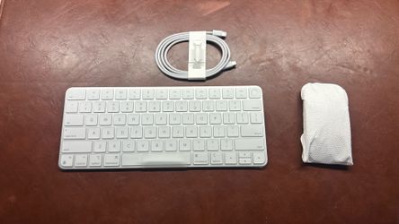 Apple Magic Keyboard & Mouse