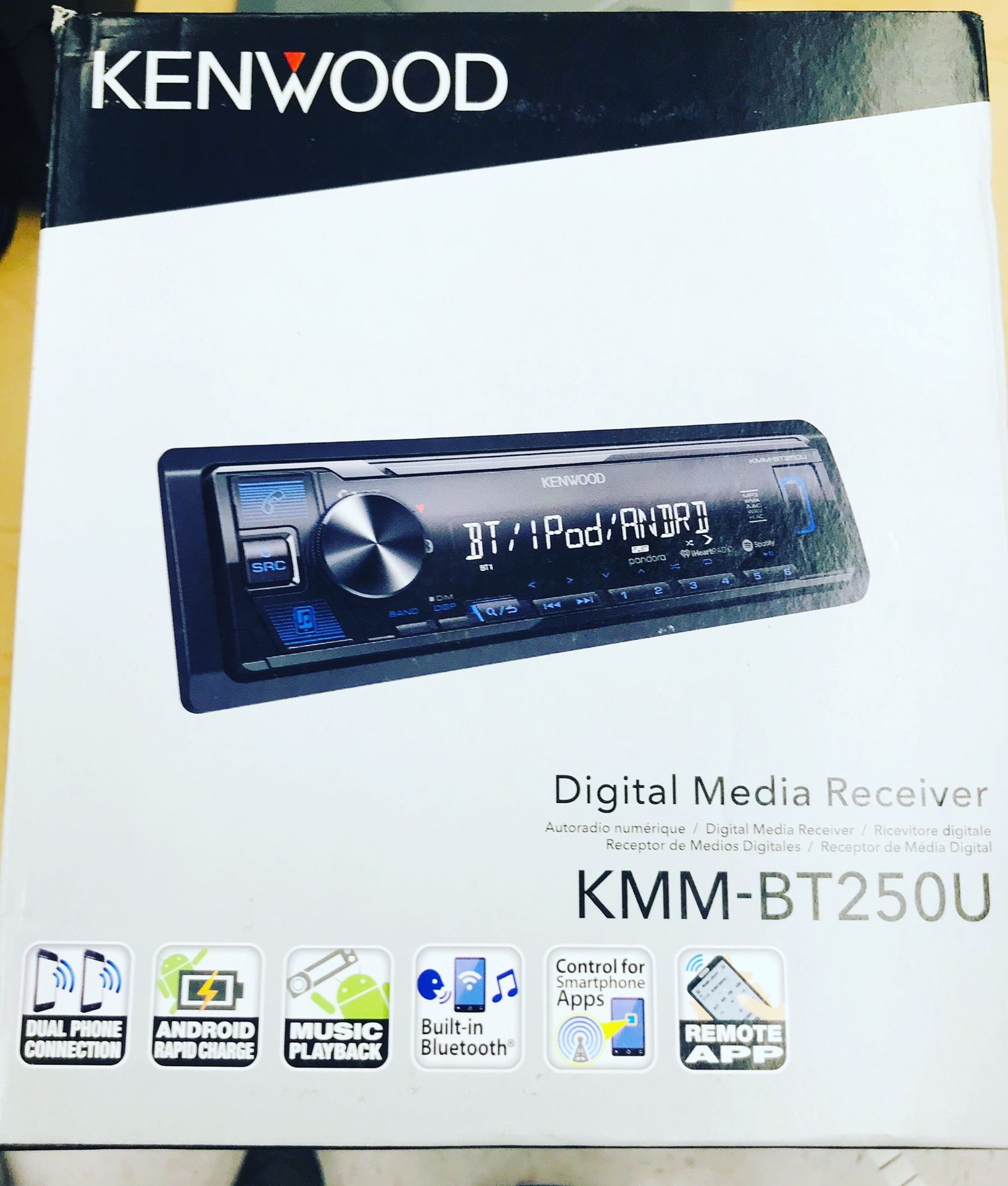 KENWOOD KMM-BT250U Single-DIN In-Dash Digital Media Receiver with Bluetooth & SiriusXM Ready