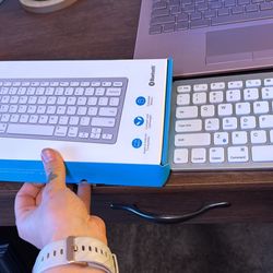 Bluetooth Keyboard