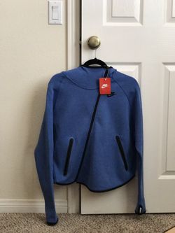 Nike women jacket Brand New with tag size M