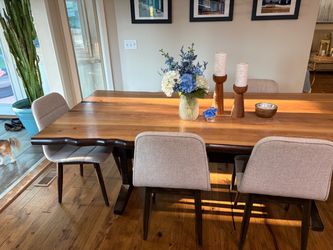 Kitchen Table and 6 chairs