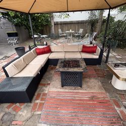 Outdoor Wicker Couch & Side Table