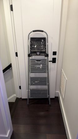 Step-stool Ladder