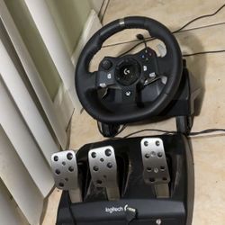 Logitech G920 Racing Wheel