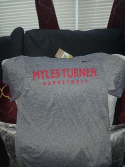 Nike Myles Turner Basketball T-Shirt size small