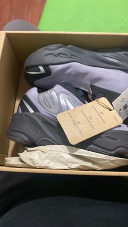 Kids Yeezy brand new