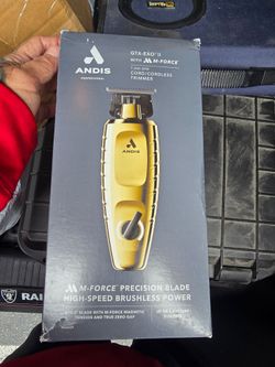 Andis 562629 GTX-EXO II Professional Cordless Lithium-ion Electric Beard & Hair Trimmer with Charging Stand, Gold