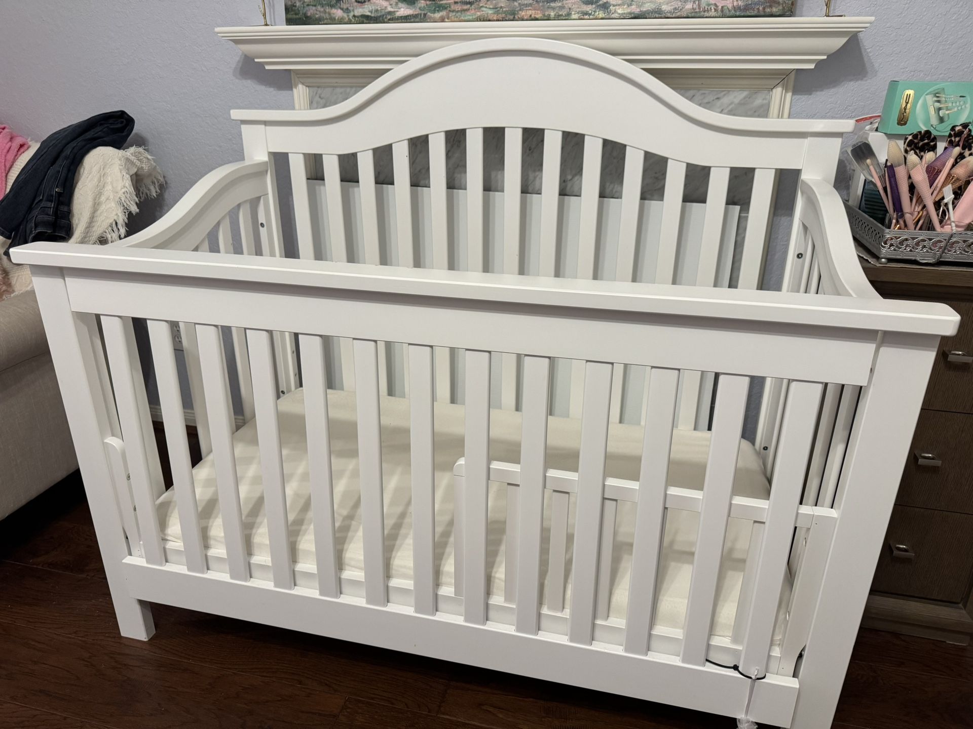 DaVinci Jayden in Convertible Crib