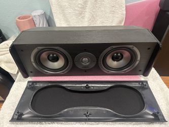 Polk Audio CS10 Black Center Channel Loudspeaker W/ Dual 5 1/4 " Driver's Nice. Working, great sound.
